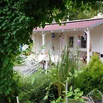 Gæstehus Schola 3*