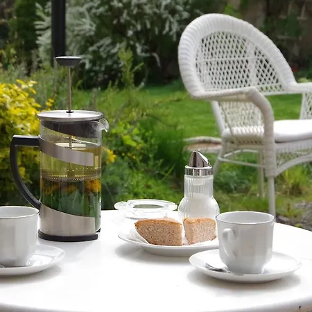 בית הארחה Schola